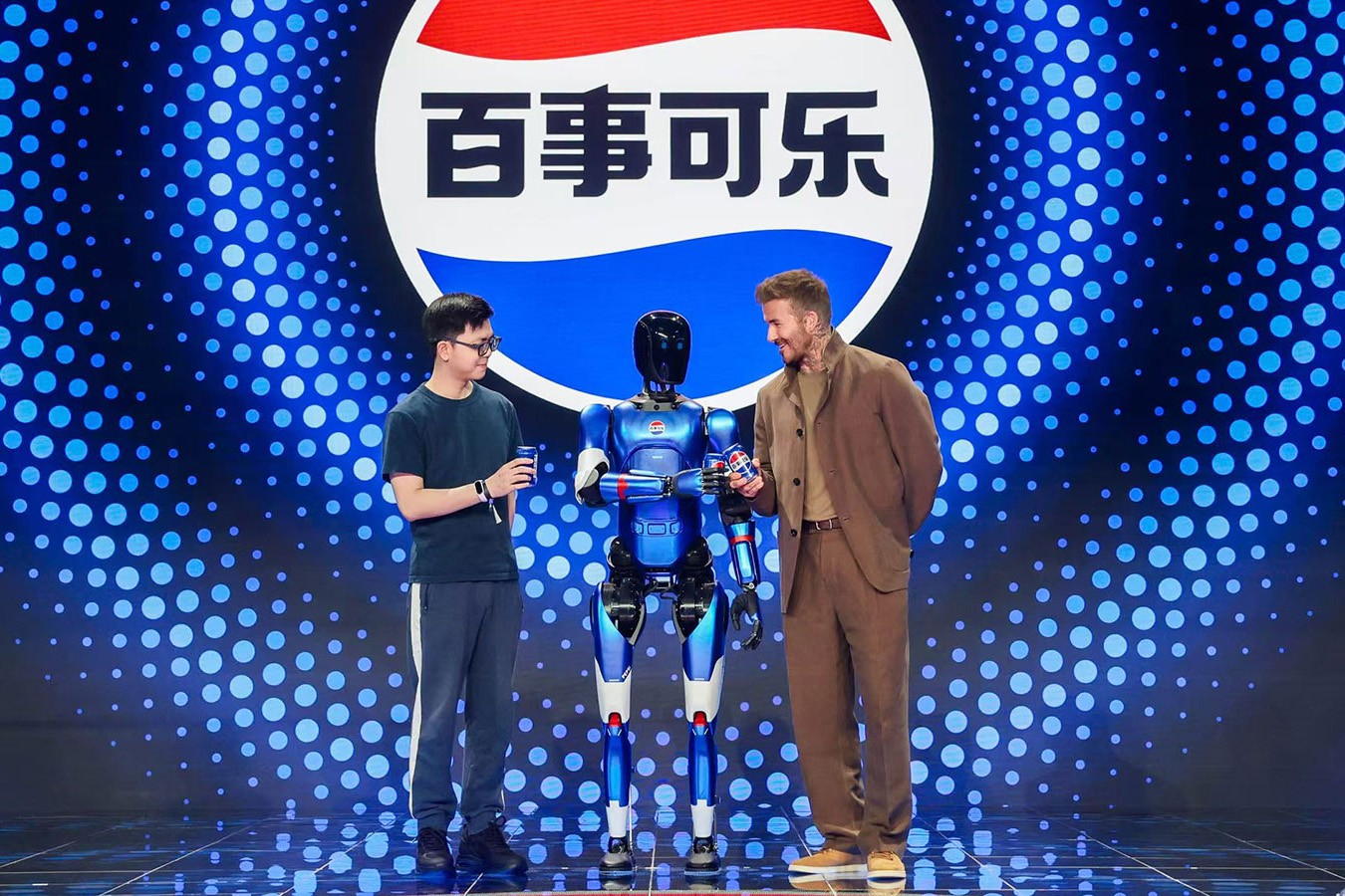 mile米乐机器人携手百事中国共创“百事蓝宝” 共燃渴望新章